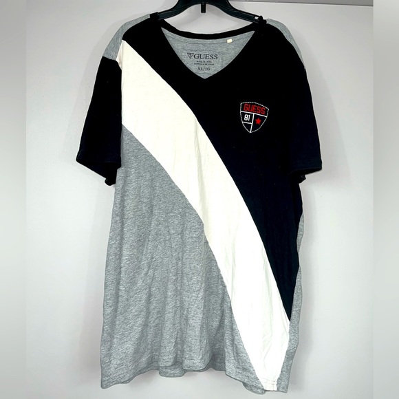Guess Multi Panel Men’s T-Shirt Size XL - Picture 1 of 5